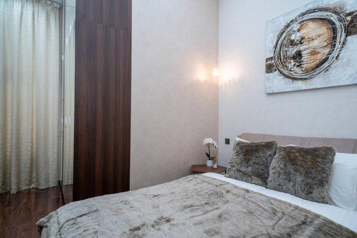 Central Luxy Design Apartment บูดาเปสต์ ภายนอก รูปภาพ